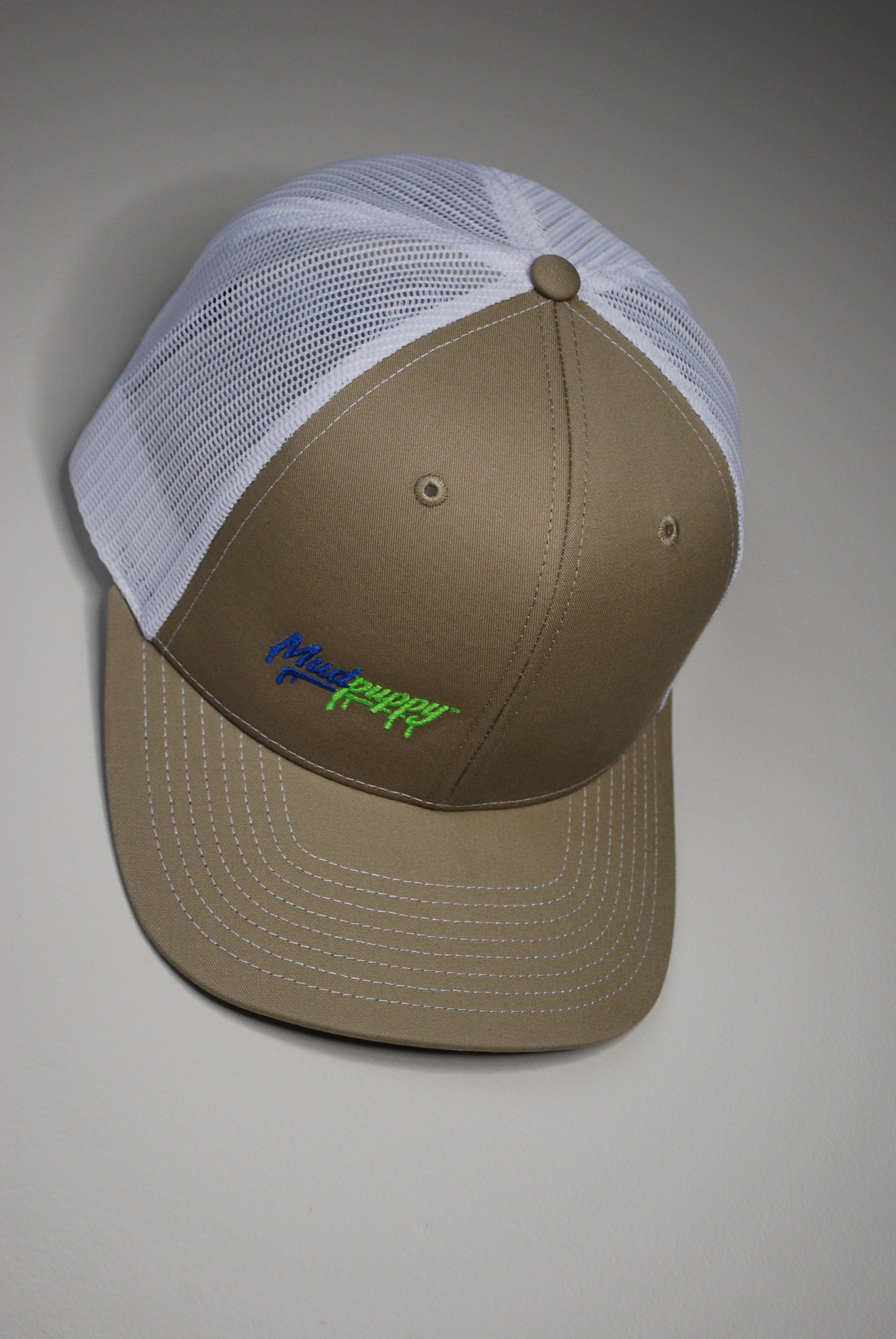 MUDPUPPY TAN HAT