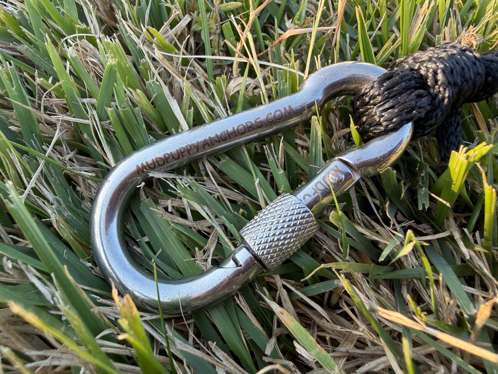 Mudpuppy Carabiner